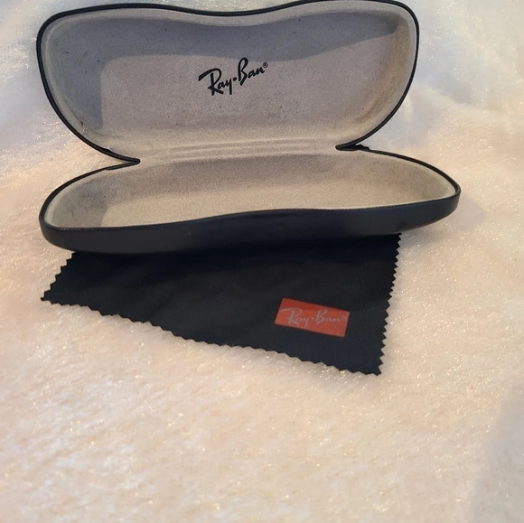 Ray-Ban eye  glasses case - Picture 1 of 4